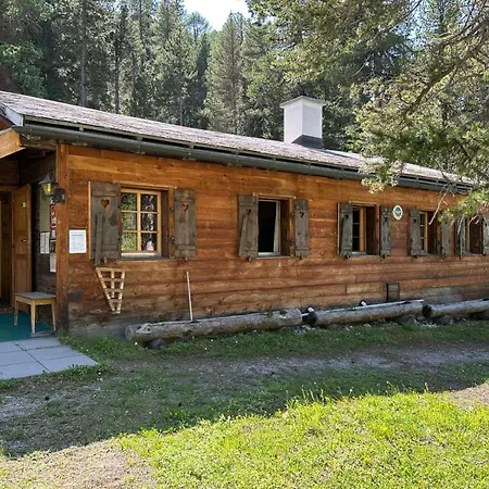 Hostel Bergunterkunft Ova Spin Zernez